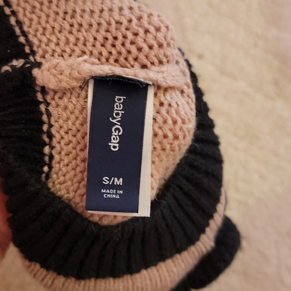 Gap kids hat size S-M